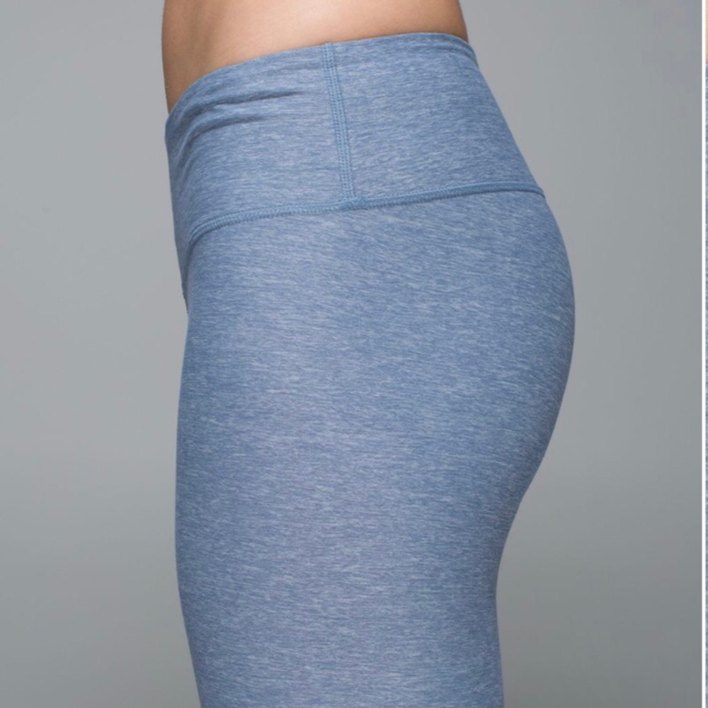 Lululemon Wunder Under Crop II - Picture 4 of 6